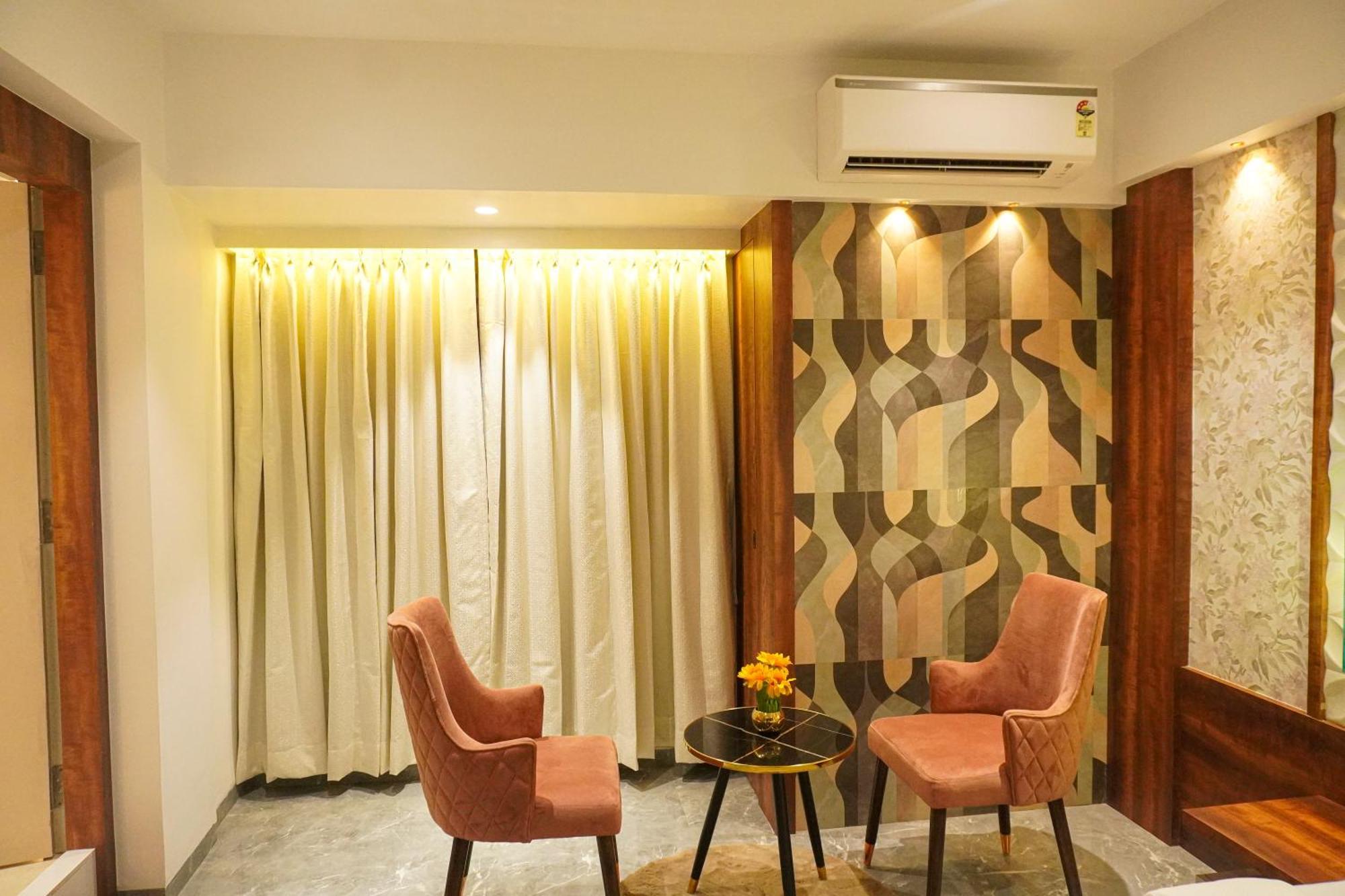 Hotel Spencer-Нави Мумбай Екстериор снимка