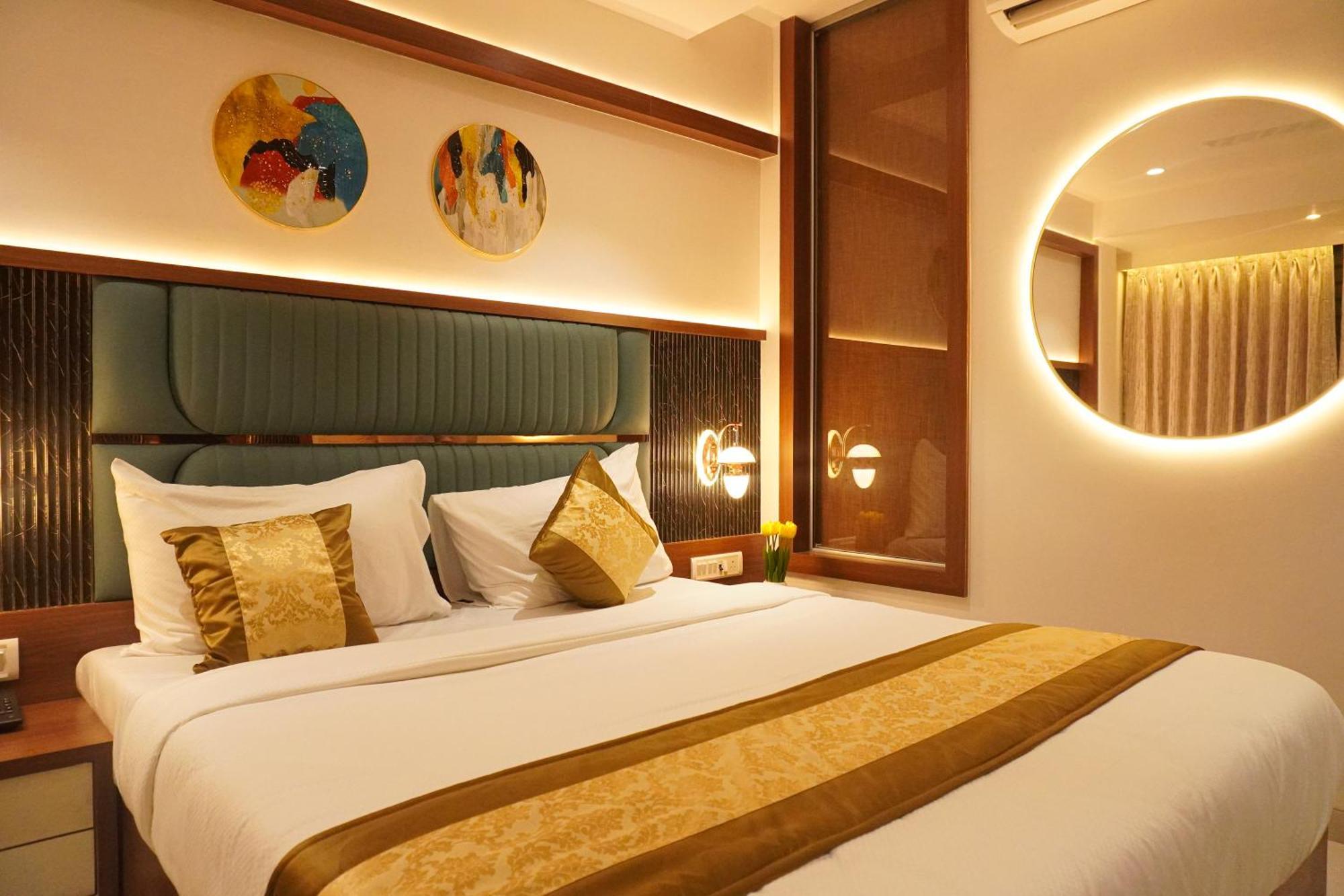 Hotel Spencer-Нави Мумбай Екстериор снимка